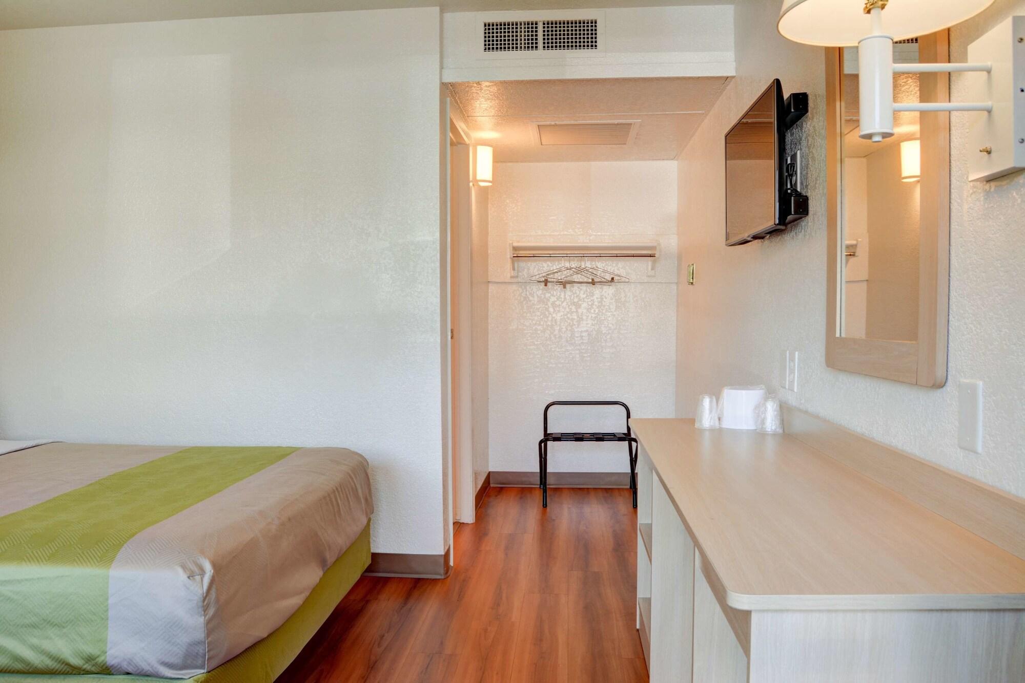 Motel 6-Springfield, Or - Eugene North エクステリア 写真