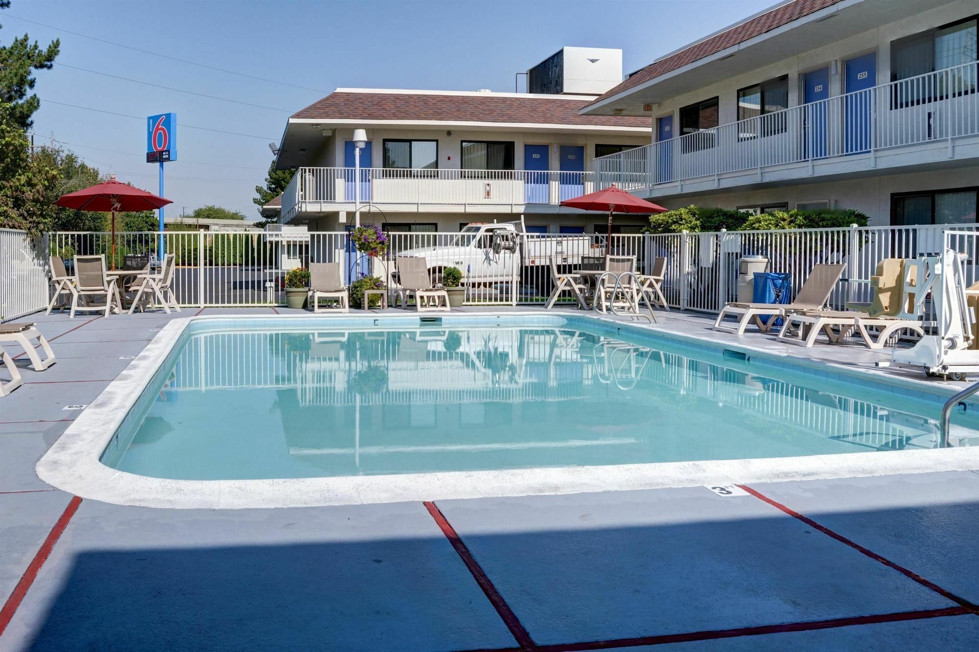 Motel 6-Springfield, Or - Eugene North エクステリア 写真